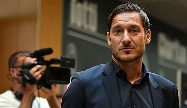 Francesco Totti richtete einen Appell an die Roma-Fans.