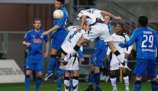 Arminia Bielefeld gewann im Ostwestfalenderby in Paderborn sein siebtes Spiel in Folge 