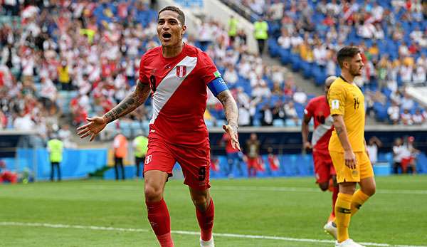 Paolo Guerrero wurde mit einer Vorlage und einem Treffer zum Matchwinner Perus gegen Australien.