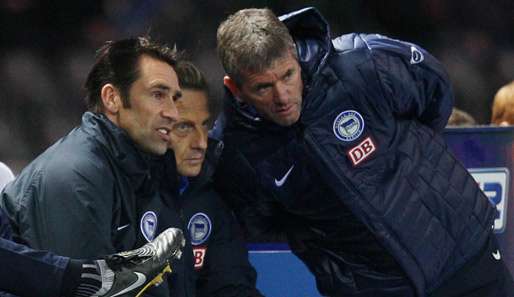 Hertha-Trainer Friedhelm Funkel (r.) und Manager Michael Preetz suchen nach dem Erfolgsrezept