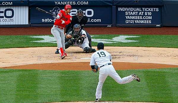 Masahrio Tanaka (r.) schaffte zwei Strikeouts gegen Shohei Ohtani (l.).