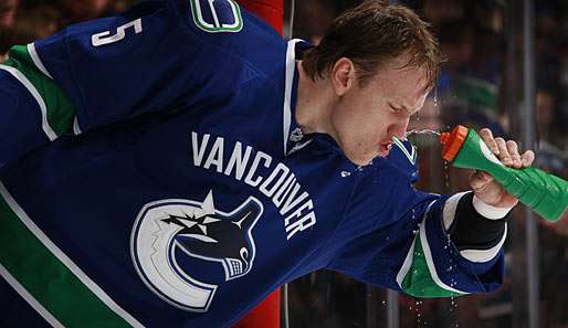 Vancouvers Christian Ehrhoff ist in dieser Saison einer der punktbesten Verteidiger der Liga