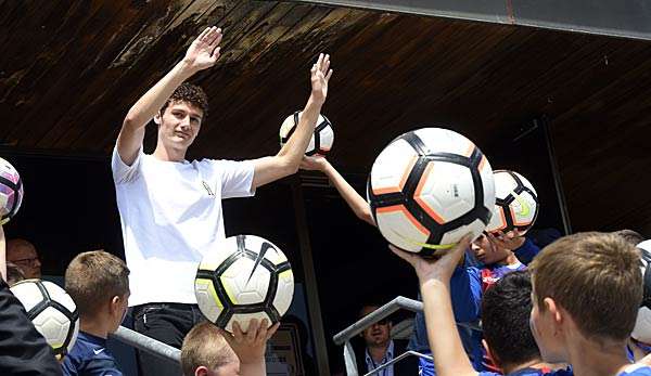 Benjamin Pavard hat anscheinend schon in München unterschrieben. 