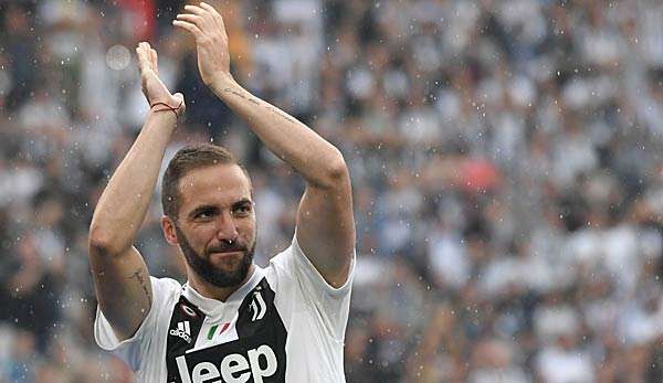 Gonzalo Higuain soll Kontakt zum BVB gehabt haben. 