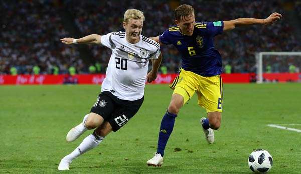 Nach Erdogan-Gate und WM-Debakel: Julian Brandt nimmt Mesut Özil in Schutz.