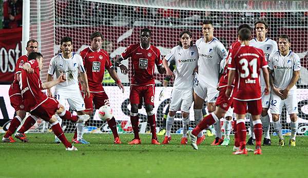 Der 1. FC Kaiserslautern und die TSG 1899 Hoffenheim trafen in der Bundesliga-Relegation 2013 aufeinander.