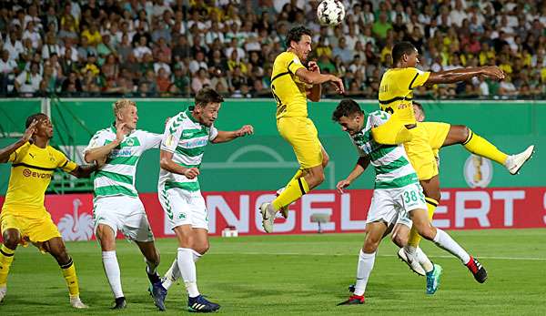 Der BVB ist mit viel Glück in die 2. Runde des DFB-Pokals eingezogen.