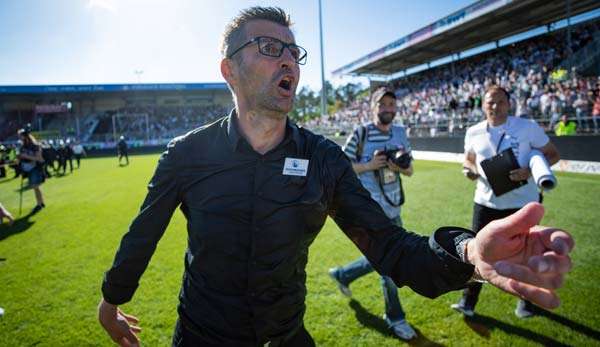 Der 1. FC Nürnberg feiert mit Coach Michael Köllner in Berlin sein Bundesliga-Comeback.