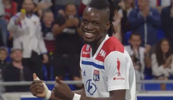 Bertrand Traoré sorgt mit seinen Kabinettstückchen immer wieder für besondere Momente bei Olympique Lyon. Auch gegen Racing Strasbourg zeigte er mit einem Slalom-Dribbling ein Tor der Extraklasse.