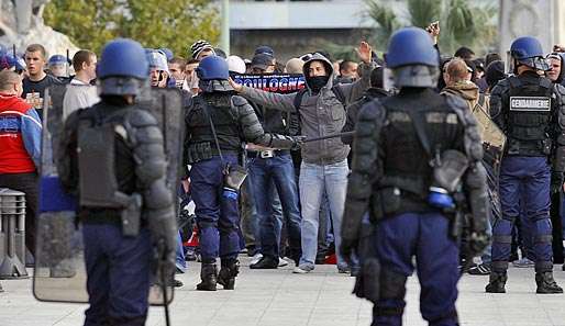 Fünf Marseille-Anhänger müssen nach Ausschreitungen hinter Gitter