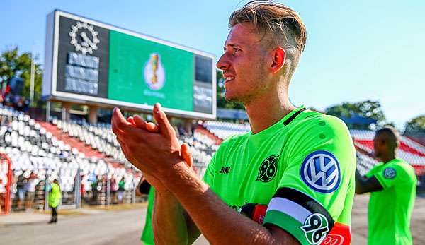 Waldemar Anton hat sich bei Hannover 96 als Stammspieler etabliert.