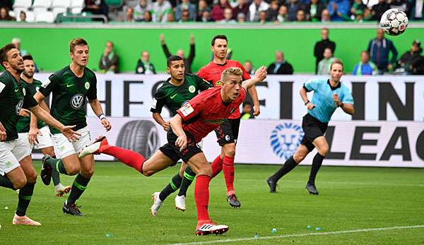 Nils Petersen erzielte sein Tor nach einem vergebenen Elfmeter per Kopf.