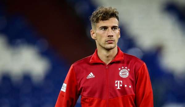 Leon Goretzka vom FC Bayern München ist nach dem Augsburg-Spiel angeschlagen.