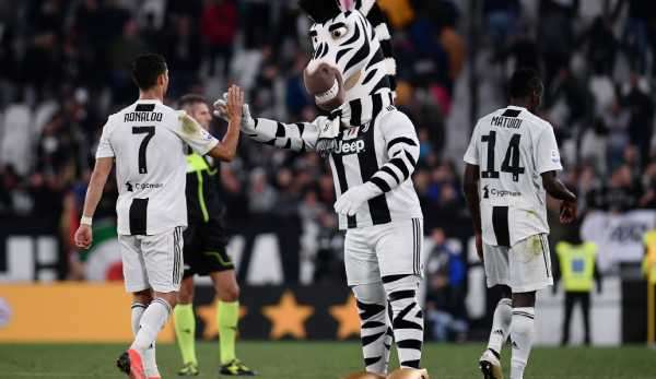 Juventus Turin und den SSC Neapel trennen drei Punkte. 