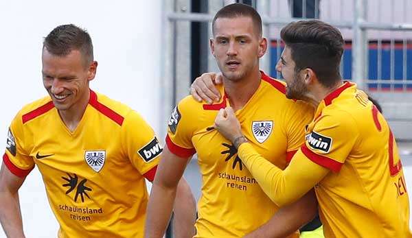 Preußen Münster bleibt in der 3. Liga dem VfL Osnabrück auf den Fersen.