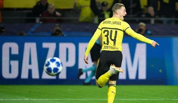 Jacob Bruun Larsen von Borussia Dortmund ist glücklich unter Lucien Favre.