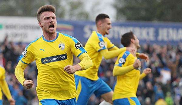 Der FC Carl Zeiss Jena ist heute beim SV Wehen Wiesbaden zu Gast.