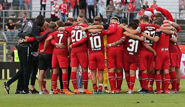 Zum Mittelfeld-Duell in der 3. Liga begrüßen die Würzburger Kickers heute die Sportfreunde aus Lotte.