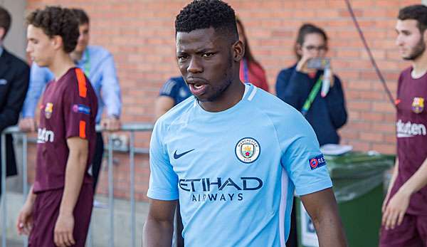 Rabbi Matondo ist Stürmer bei Manchester City.