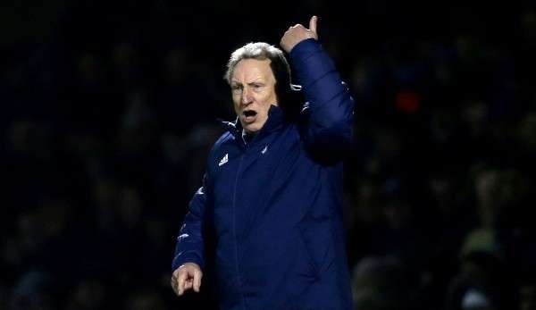 Neil Warnock vom FC Cardiff hatte sich wohl mit dem FC Liverpool auf einen Spielertransfer geeinigt.