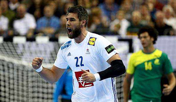 Luka Karabatic feierte mit Frnkreich, in Abwesenheit seines Bruders Nikola, einen knappen Sieg gegen Brasilien.