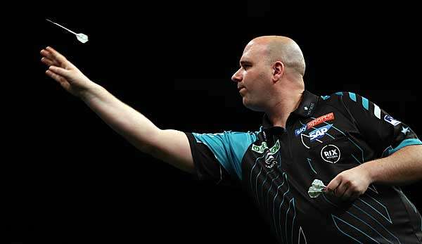 Scheiterte beim PDC Masters bereits im Achtelfinale: Rob Cross, Weltmeister von 2018.