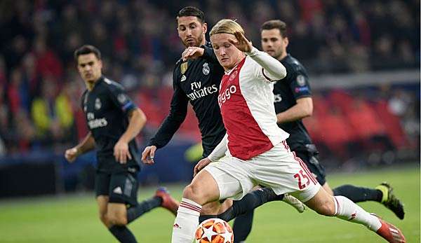 Kasper Dolberg gibt zu, dass er von Sergio Ramos gefoult werden wollte.