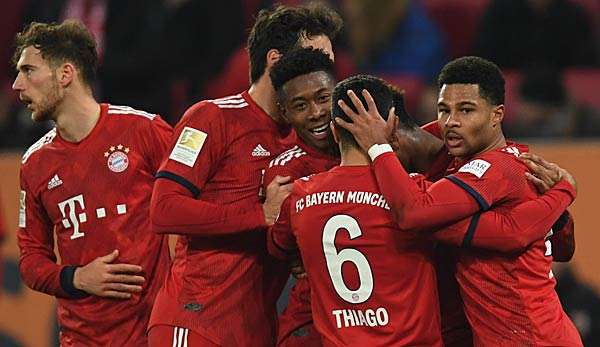 Der FC Bayern gastiert beim FC Liverpool. 