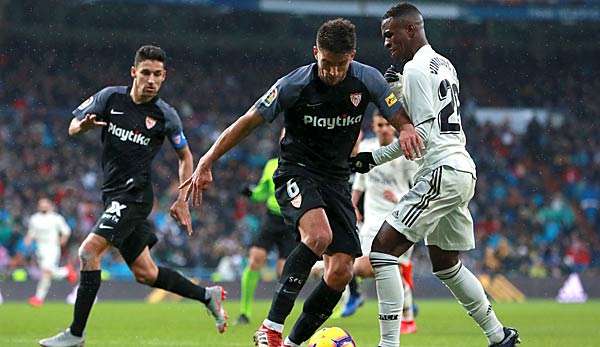 Der FC Sevilla empfängt den aktuellen spanischen Meister FC Barcelona im heimischen Stadion.