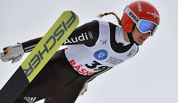 Am heutigen Mittwoch findet bei der Nordischen Ski-WM 2019 in Seefeld unter anderem der Skisprung-Einzelwettbewerb der Damen statt und SPOX hat alle Infos für euch. 