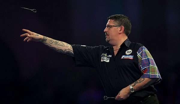 Vorjahresgewinner Gary Anderson tritt trotz Rückenproblemen überraschend bei den UK Open an.