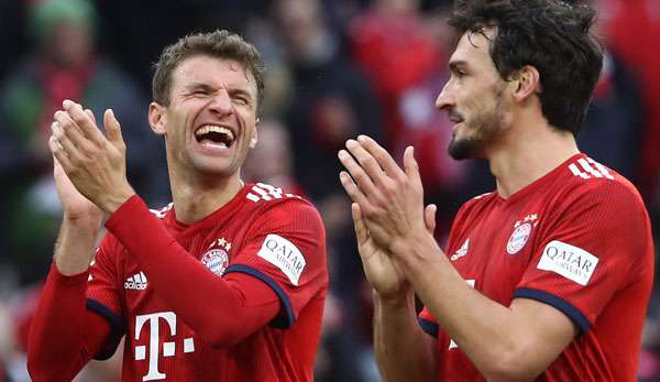 Thomas Müller (l.) spielte gegen Wolfsburg mal wieder über 90 Minuten und drehte groß auf.