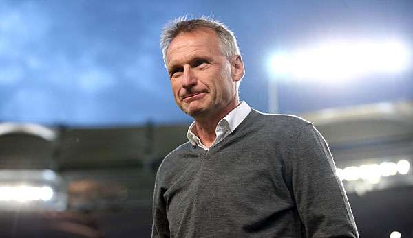 Michael Reschke hat seine Transferpolitik verteidigt.