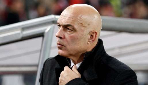 Christian Gross ist mit dem VfB Stuttgart nach drei Pflichtspielen ungeschlagen