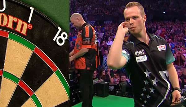 Max Hopp hat sein PL-Match gegen Raymond van Barneveld verloren.