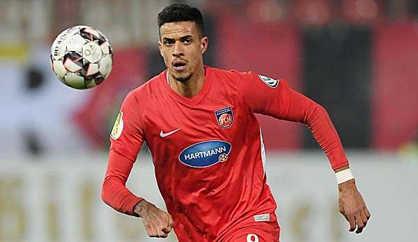 Der VfB Stuttgart und Werder Bremen haben Interesse an Robert Glatzel vom 1. FC Heidenheim.