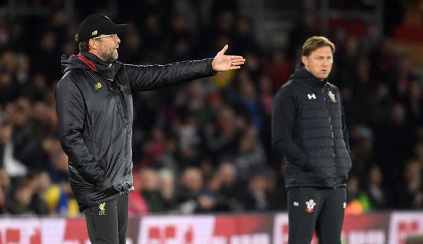 Jürgen Klopp an der Seitenlinie zusammen mit Ralph Hasenhüttl.
