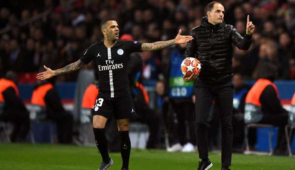 Dani Alves hat seinen Coach Thomas Tuchel in den höchsten Tönen gelobt.