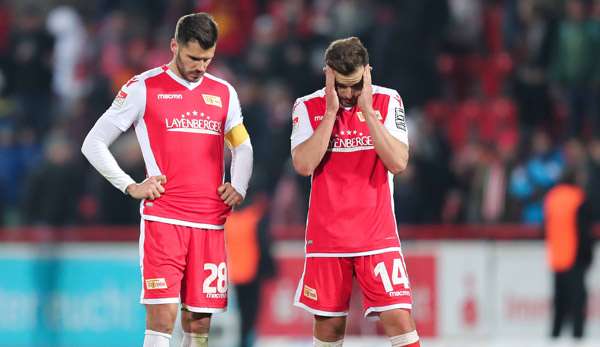 Niedergeschlagene Union-Spieler: Ein Remis gegen Regensburg ist zu wenig.