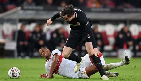 VfB Stuttgart und der FC Augsburg treffen im Abstiegskampf aufeinander.