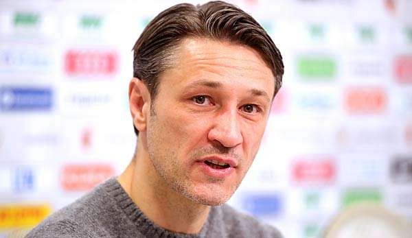 Niko Kovac stellt sich den Fragen der Journalisten. 