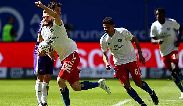 Am heutigen Sonntag finden in der 2. Liga drei Spiele statt und SPOX verrät euch wo ihr die Spiele live im TV und Livestream verfolgen könnt.