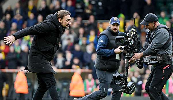 Der deutsche Trainer Daniel Farke ist mit Norwich City in die Premier League aufgestiegen.