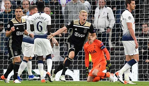 Glücksmoment: Donny van de Beek erzielte für Ajax den entscheidenden Treffer gegen Tottenham.