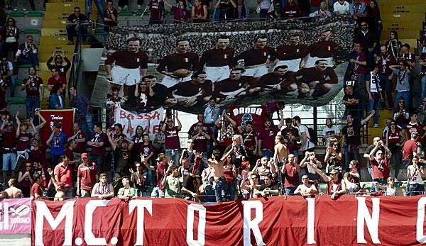 Die Fans des FC Turin gedenken den Opfern des Superga-Unglücks. 