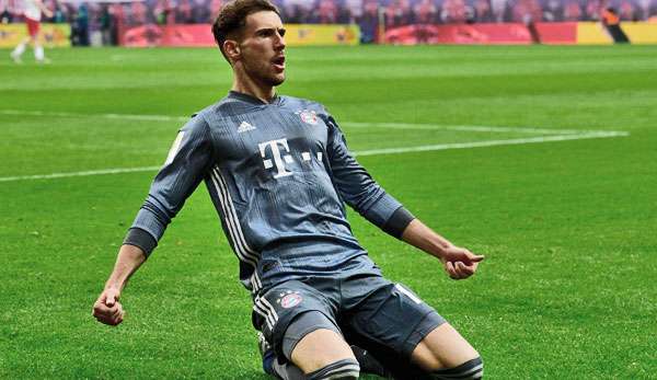 Leon Goretzka bejubelt den vermeintlichen Siegtreffer in Leipzig. Seinem Tor wurde wegen Abseits die Anerkennung verweigert.