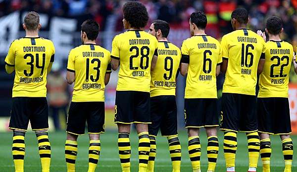 Die Buchmacher räumen den BVB-Profis, trotz des vergleichsweise kleinen Punkte-Rückstands, keine großen Chancen auf den Meistertitel ein. 
