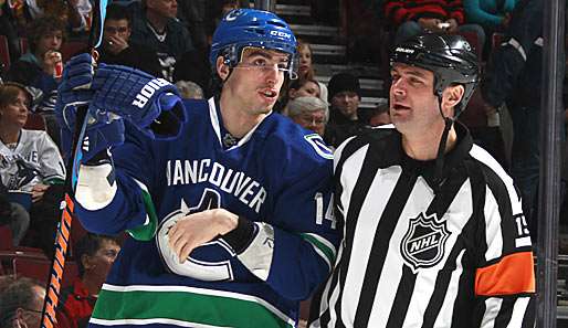 Alexandre Burrows muss eine Strafe von 2500 Dollar an die NHL zahlen