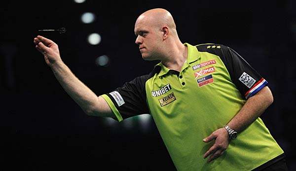 Michael van Gerwen steht im Halbfinale der Premier League.