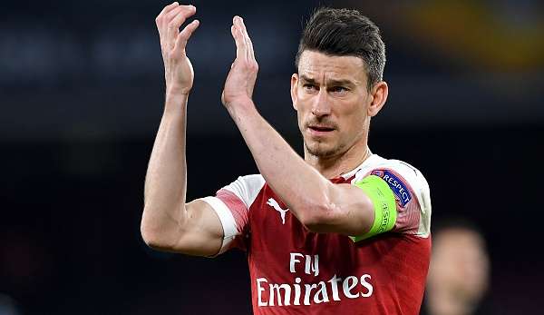 Bayer Leverkusen ist wohl an Laurent Koscielny vom FC Arsenal interessiert.